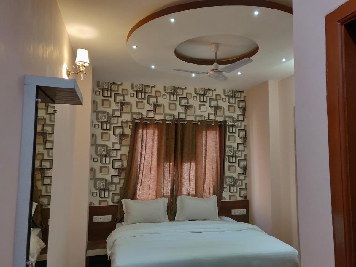 Hotel Ashiyana Palace Varanasi