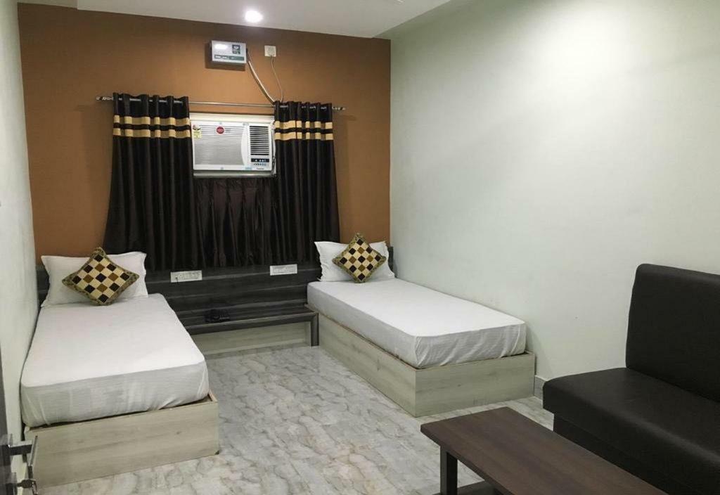 Hotel Ashiyana Palace